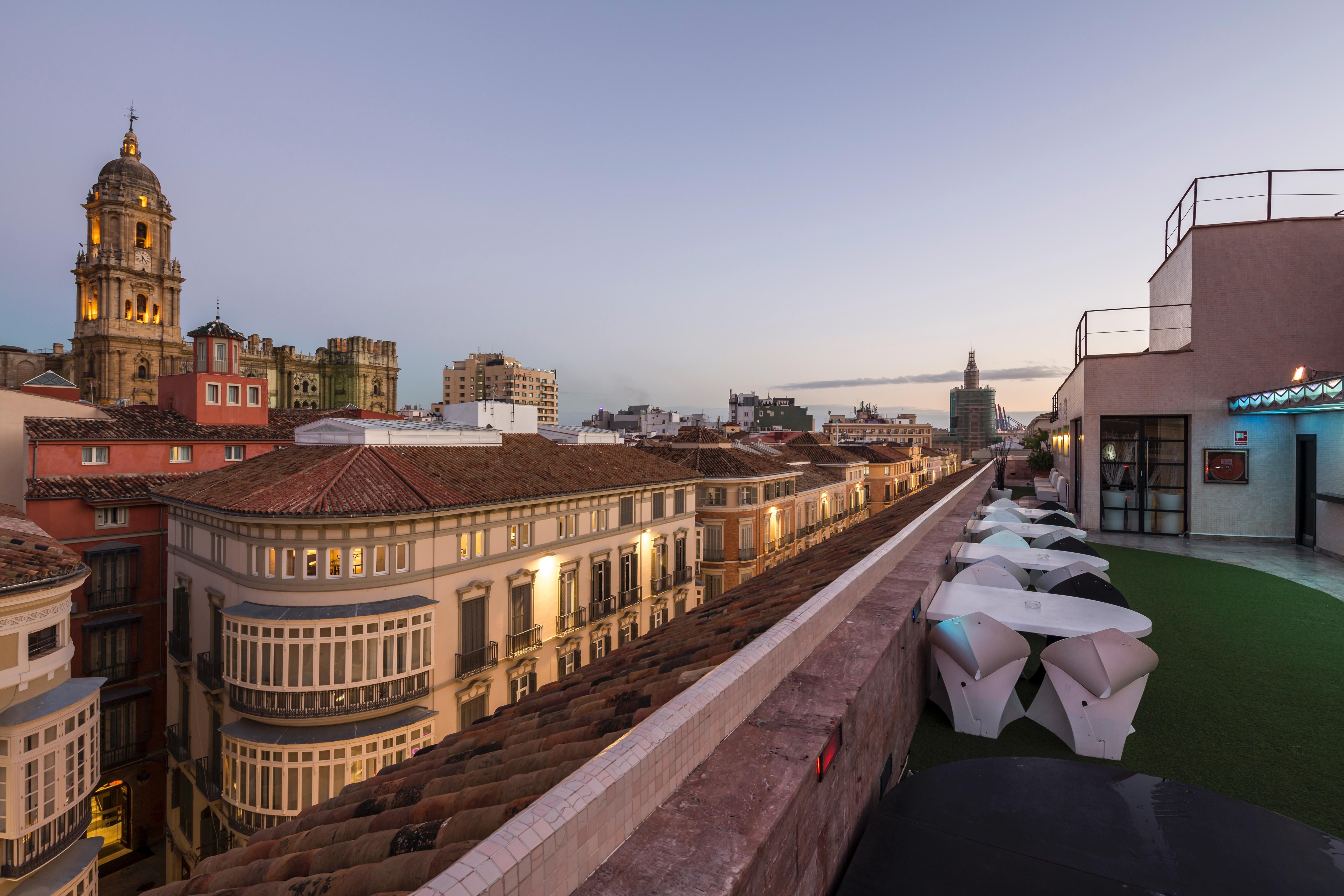 Hotel Larios Малага Экстерьер фото